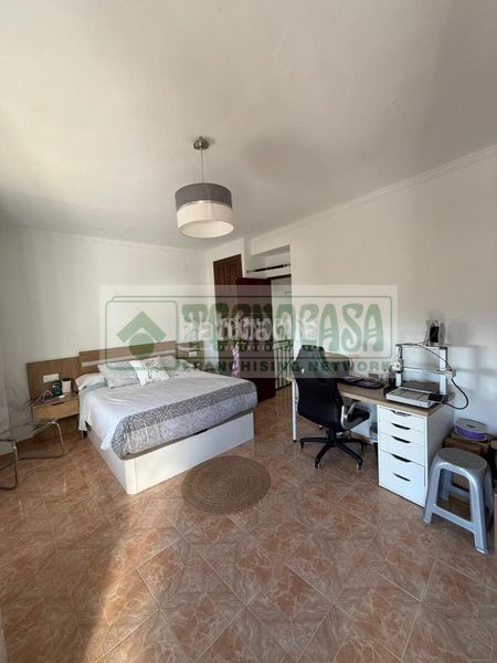 Foto a1a68c79-7804-4899-b86a-0a92b57d887f. Casa aparellada amb calefacció a Partidas Norte Ronda