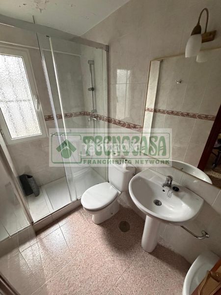 Foto c2caa738-4bbb-4bdf-b25b-c14f7e2cdc3c. Casa aparellada amb calefacció a San Cristóbal Ronda