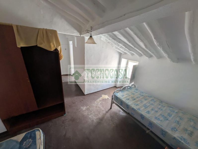Foto a2b1aff9-d833-4f02-a1a8-1280c35f461e. Casa bifamiliare in Cuevas del Becerro