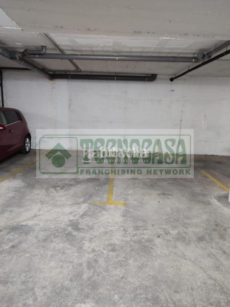 Foto 1bfb8fa2-fcb1-401f-b58c-217ba8196b9f. Parking coche boxplaza de garaje en venta en Centro Ronda