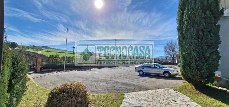 Foto b61a6039-c843-4d56-954b-cca1bd91d9fe. Local comercial nave en venta en Arriate