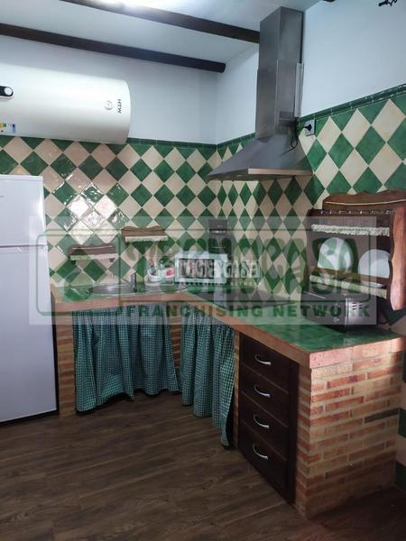 Foto 2727e02d-4efc-43b4-b768-308857c49e54. Casa  en venta en Arriate