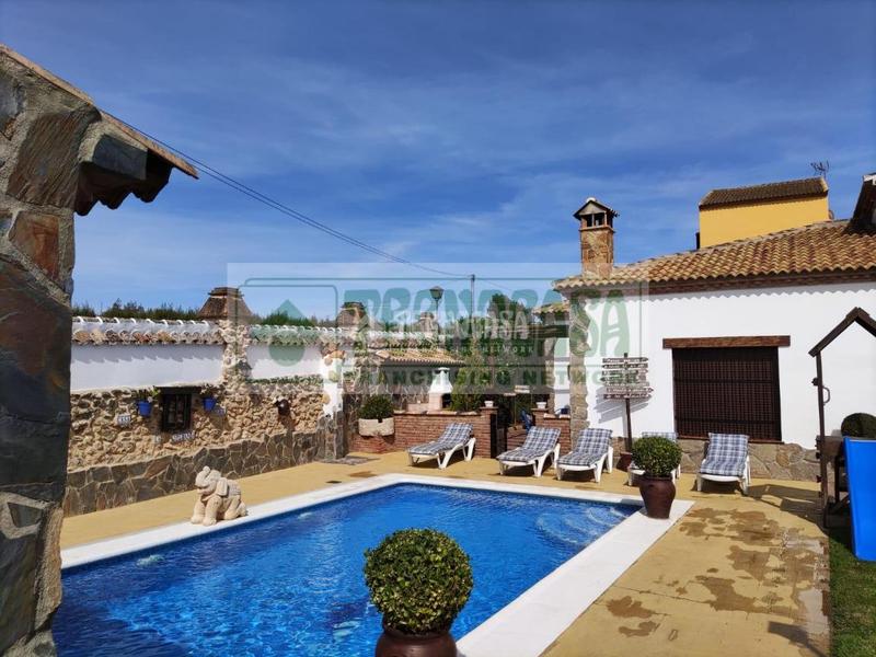 Foto 700af4ba-c067-4418-ad40-c23b7c9a9b8d. Casa  en venta en Arriate