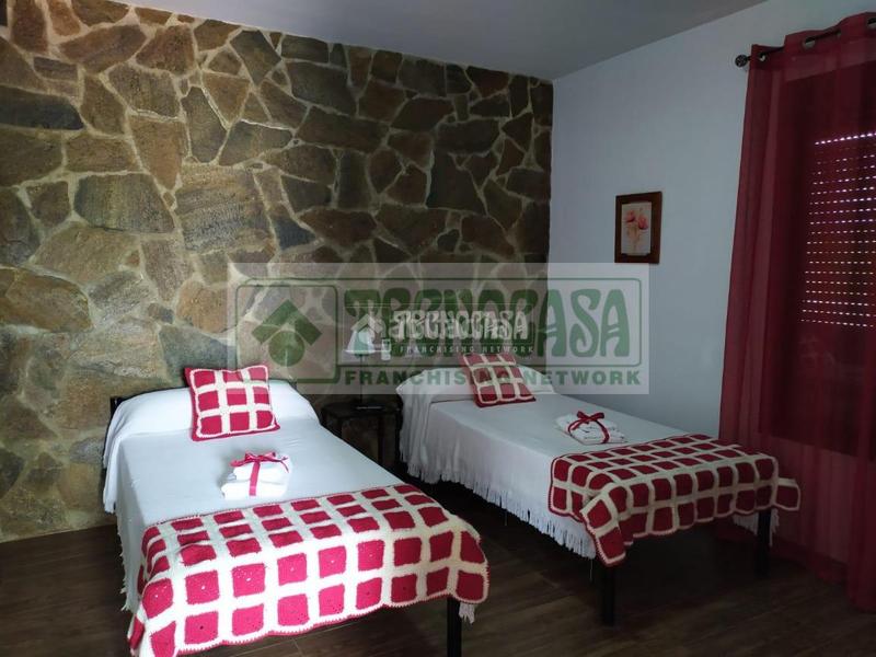 Foto e495fb45-51e8-4ea2-a558-c1ace00cc75e. Casa  en venta en Arriate