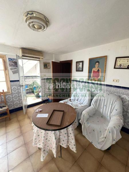 Foto d1b992af-3584-46c1-9b2f-c771973356ea. Casa  en venta en Centro Ronda