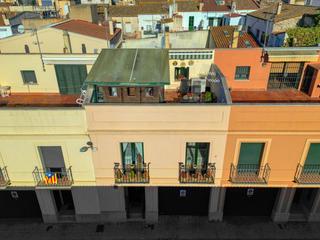 Xalet a Eixample. Casa adosada a la venta en st. feliu de guíxols  centro
