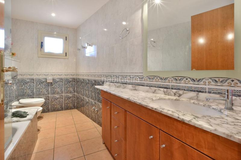 Foto 16d40659-ffe1-443b-8b88-c467a61d426d. Chalet casa en venta en Urbanitzacions Sant Pol de Mar