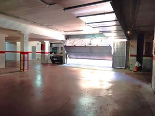 Parking voiture à Calella. Plaza de parking en venta en calella