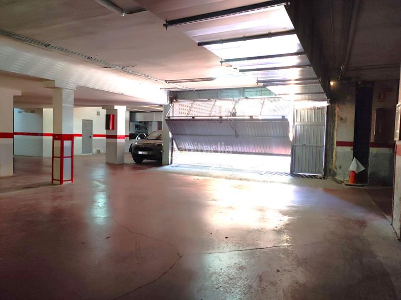 Foto 37fd119f-a90f-4a51-be9e-dbab4b182bab. Aparcament cotxe a Calella