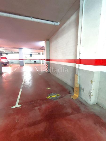 Foto 3a4389df-16ad-4cef-9310-222df38a9880. Aparcament cotxe a Calella