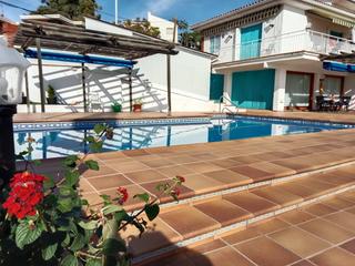 Casa a Santa Susanna. Casa en venta en santa susanna  vistas al mar y piscina