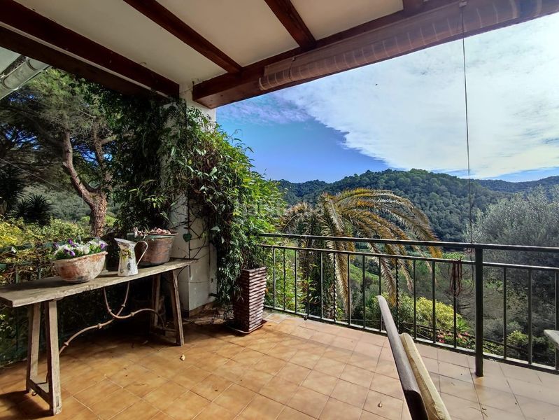 Foto 233b8df7-d00d-46e5-8342-d9538ea6b5e7. Casa amb aparcament a Sant Cebrià de Vallalta