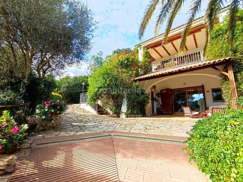 Foto 2dc62169-b94a-4b86-a44e-bf1df96bc4e7. Casa amb aparcament a Sant Cebrià de Vallalta