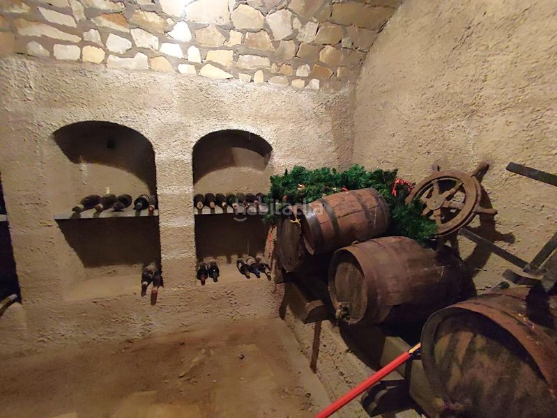 Foto bf41bbd9-11ab-4c40-bf50-7e5158e644a7. Casa amb aparcament a Sant Cebrià de Vallalta