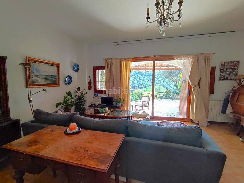 Foto d28004b1-d733-4b4f-a857-20c59250809d. Casa amb aparcament a Sant Cebrià de Vallalta