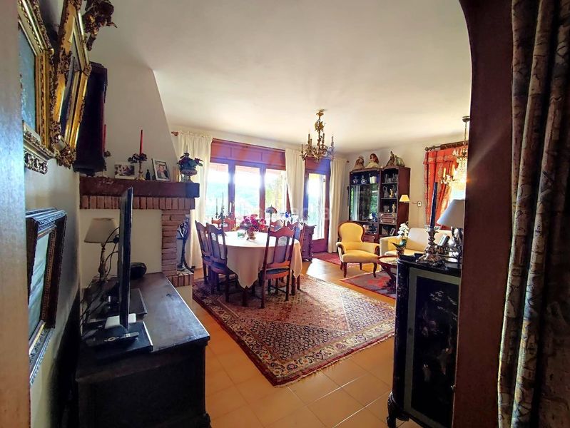 Foto d823e5e3-4ef2-474c-a0f0-d7f796bd2435. Casa amb aparcament a Sant Cebrià de Vallalta