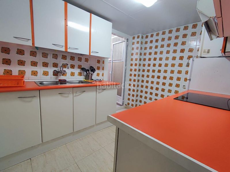 Foto 7828d086-92d7-4464-a37d-4cbe579f5cdc. Casa aparellada amb aparcament a Poblenou Pineda de Mar