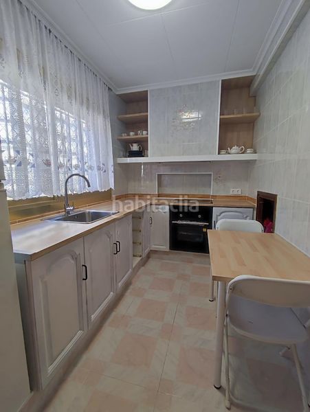 Foto 97454d8b-8139-4250-8f91-f7b26038c751. Casa aparellada amb aparcament a Poblenou Pineda de Mar