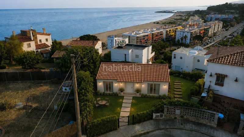 Foto 521a839b-eee9-4890-ba91-ad96343f049c. Terreny residencial a Canet de Mar