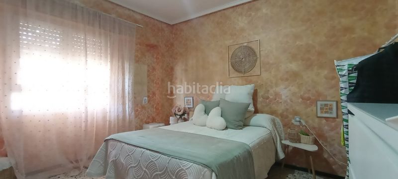 Foto 9d40cd9a-3d6b-44b4-bf45-ee37cc6d0b18. Apartament amb aparcament a Gran Playa Santa Pola
