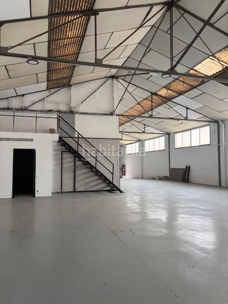 Foto c26b2e80-ca75-4fb7-9e63-43100299a7eb. Nave industrial nave en venta en Zona Industrial Ripollet