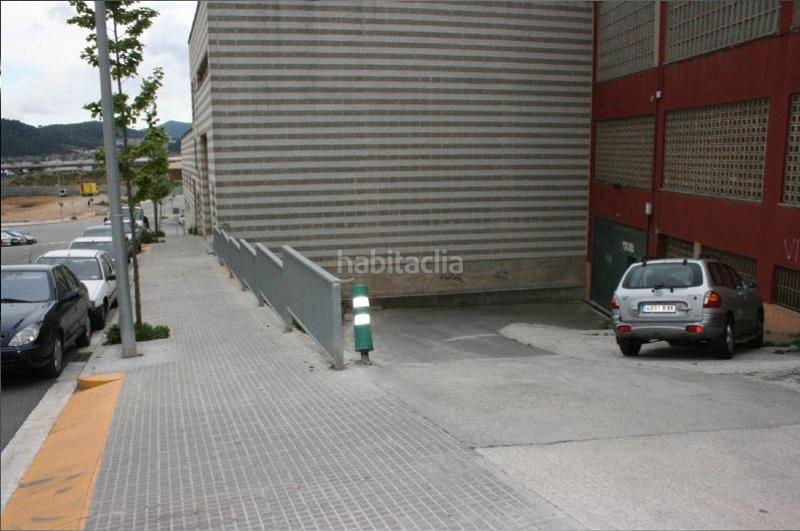 Foto 7720bf49-13e7-47d7-94f8-8cca35e5ca39. Alquiler nave industrial local alquiler en Zona Industrial Ripollet