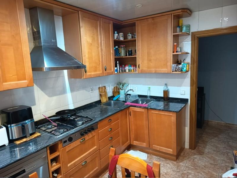 Foto df860c32-3a6f-4a46-97ab-fea0f68873f0. Casa pareada casa en venta en Can Puiggener Sabadell