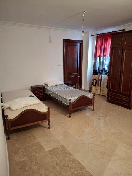 Foto 70b37bca-87f6-45af-b6b6-e2430fb66c8f. Location appartement avec chauffage parking dans Alfambra