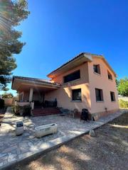 Maison  La ermita. Precioso chalet en la zona de las viñas, teruel