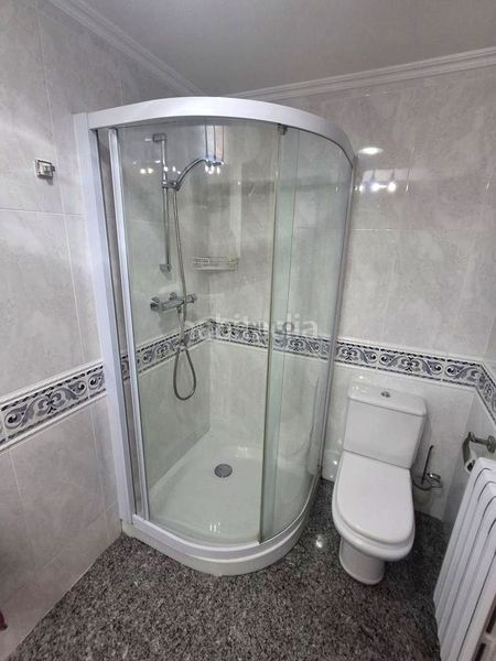 Foto b5c24273-4713-4f9f-9d71-ca97369b1c67. Lloguer pis amb calefacció aparcament piscina a Ensanche - Fuenfresca Teruel