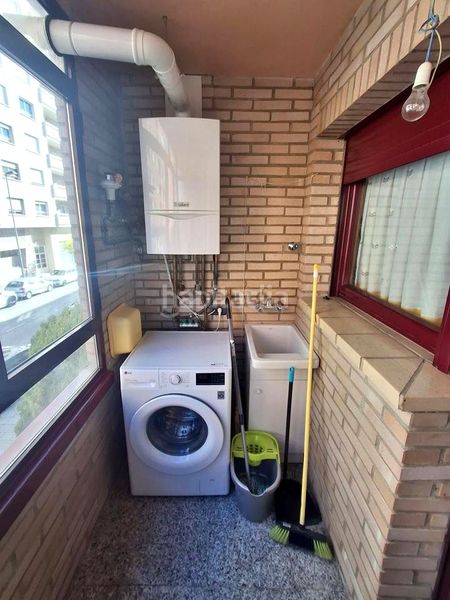 Foto 4698e458-7647-48d7-b89e-b12643427081. Rent flat with heating parking pool in Ensanche - Fuenfresca Teruel