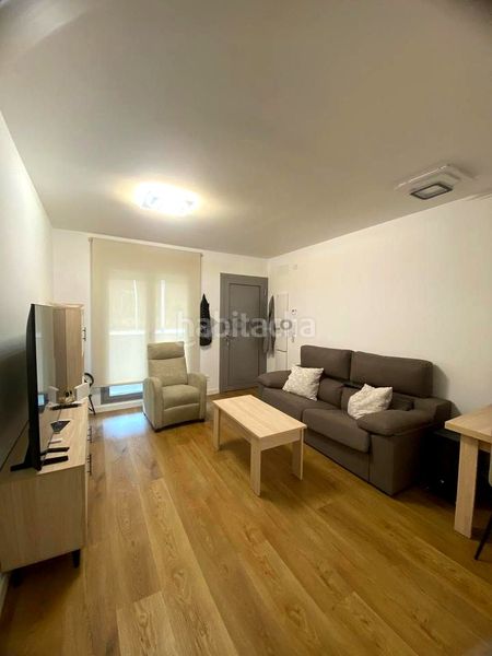 Foto b8d5c4c6-6587-4c6e-81ed-856d5399d801. Estudi amb calefacció aparcament a Ensanche - Fuenfresca Teruel