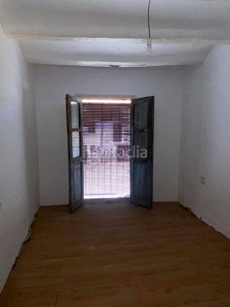 Foto 744523d7-4586-43f9-9cb2-e7e66a25deb6. Masia amb aparcament a Cubla