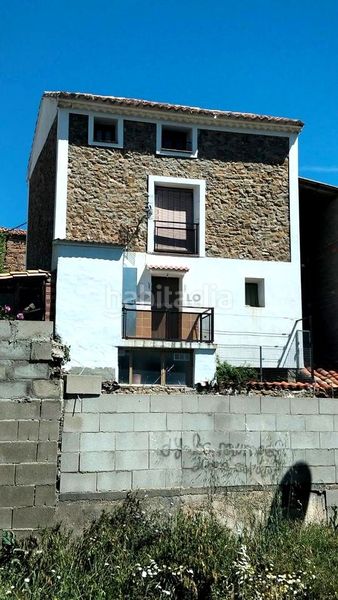 Foto f14ef139-db1b-4982-b957-462c92cac548. Casa a Utrillas