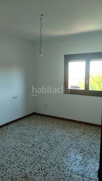 Foto a1eaa84d-0ab1-4402-aa12-c2c6e9cb4de4. Casa adossada amb calefacció a Torrelacárcel