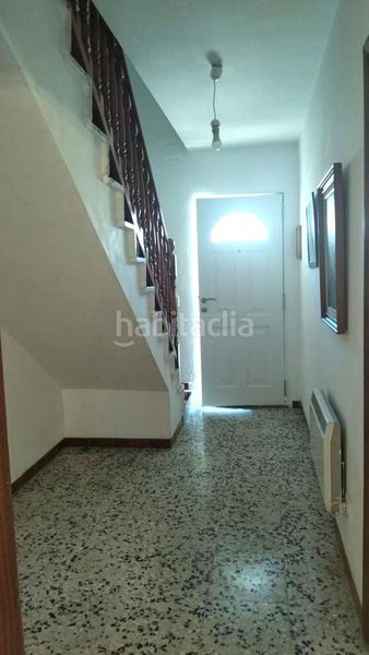 Foto e6b3b4b6-4e89-47e9-b5d3-a4687315ab1b. Casa adossada amb calefacció a Torrelacárcel