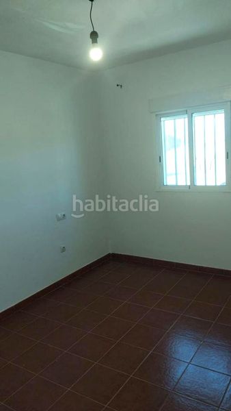 Foto e7dddb98-1d3b-447f-8059-dee47d8985a6. Casa adossada amb calefacció a Torrelacárcel