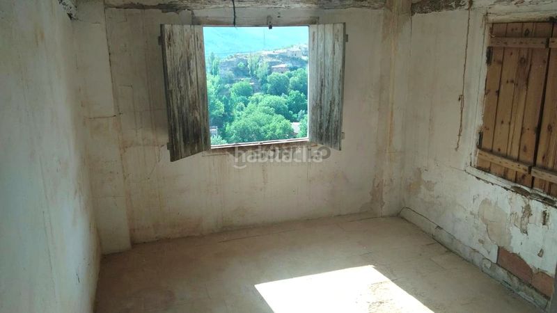 Foto 0ff392be-0775-4695-bae7-e9676f3072c1. Casa adossada a Ademuz