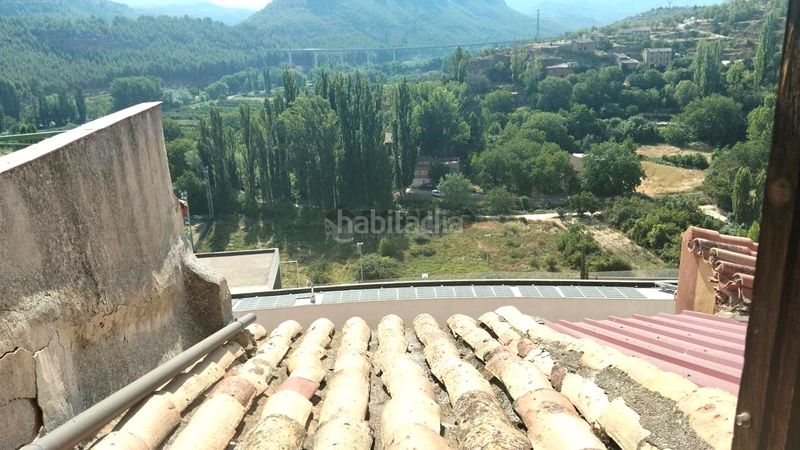 Foto 4750c90f-acc6-4715-b83f-bc339578c586. Casa adossada a Ademuz