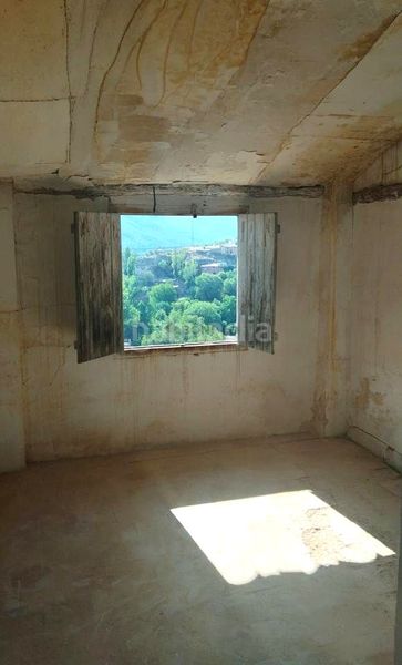 Foto 4d843a7d-1f26-4855-a91d-3231b648c675. Casa adossada a Ademuz