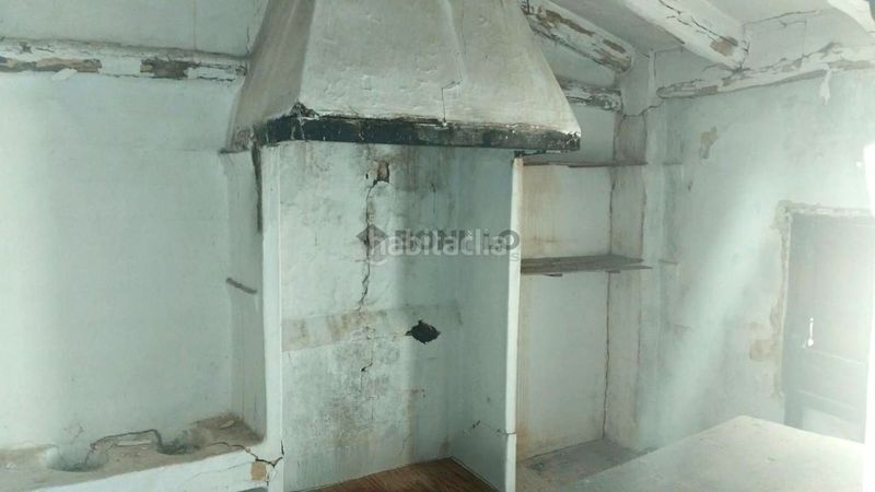 Foto b899e3db-0998-4535-ad69-60283c097d23. Casa adossada a Ademuz