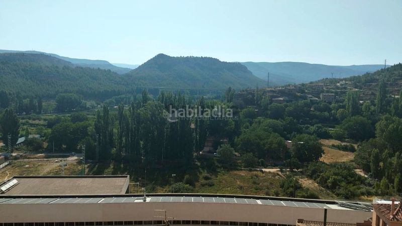 Foto e449c408-32a9-4886-87c9-fd143dd0610b. Casa adossada a Ademuz