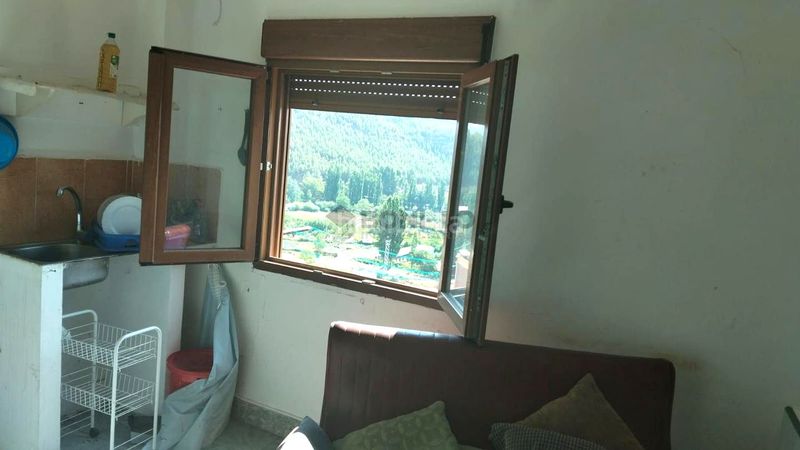 Foto fd9a0260-0a57-4762-bb44-d6d44ea67112. Casa adossada a Ademuz