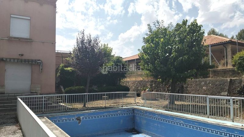 Foto 94c7eefc-427f-402f-8f64-6e4ae91e1644. Casa amb calefacció piscina a Utrillas
