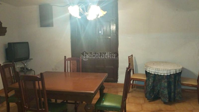 Foto 08821f6c-a71d-434f-b9ea-ea4c1f5c87b8. Casa amb aparcament a Villel