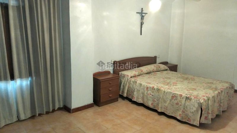 Foto 290c35e2-1258-4699-b549-5f8ad023e868. Casa amb aparcament a Villel