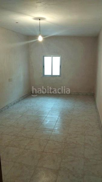 Foto 44dac9a4-3863-4dae-80d1-fea1a7b37d76. Casa amb aparcament a Villel