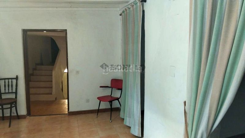 Foto 4be5a1c5-d290-42fa-804a-787a3d01632d. Casa amb aparcament a Villel