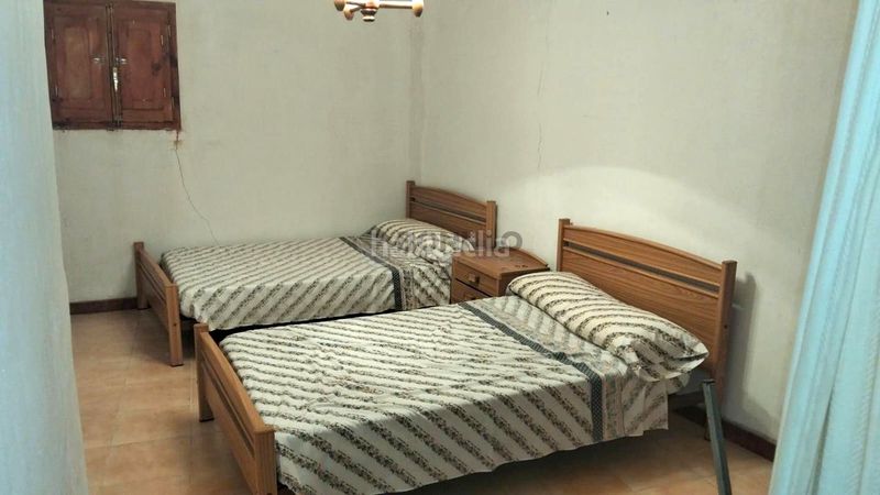 Foto 54113c89-5bf0-4e23-827b-049a0d5442f9. Casa amb aparcament a Villel