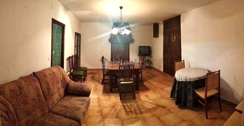 Foto b01ed527-fbf4-4f7a-9fad-1f857467aea9. Casa amb aparcament a Villel